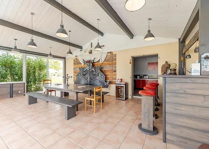 Maison De 3 Avec Piscine بيت للعطل *