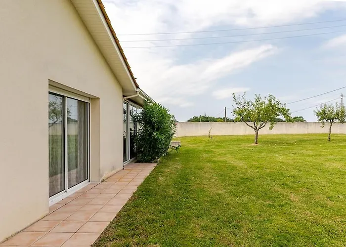 Maison De 3 Avec Piscine بيت للعطل *